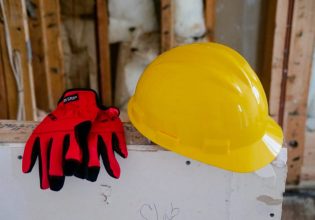 Εργατικό δυστύχημα: Νεκρός οικοδόμος στο κέντρο της Αθήνας – Καταγγελία για έλλειψη μέτρων ασφαλείας