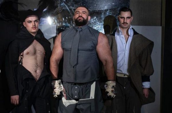 To six pack και οι «φέτες» εγκατέλειψαν τα αντρικά πρότυπα ομορφιάς – Το «dad bod» είναι εδώ