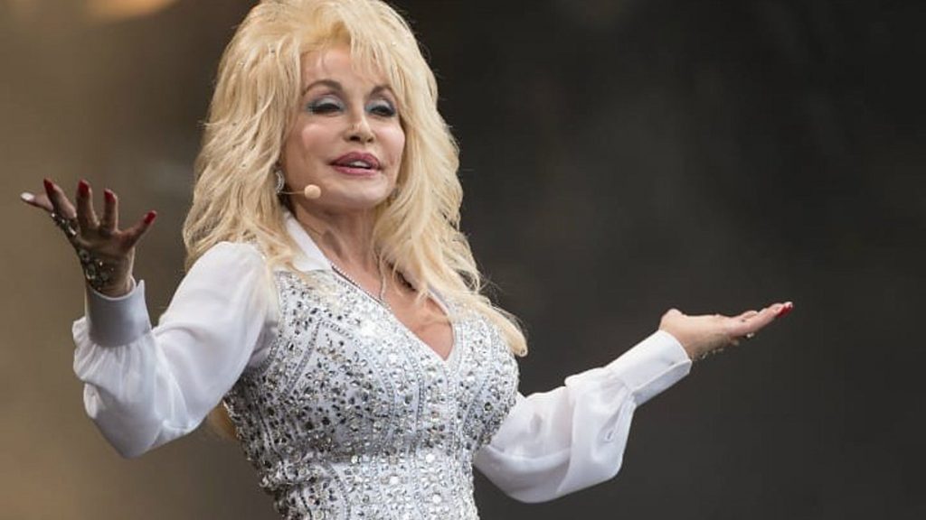 Ντόλι Πάρτον: Νέο άλμπουμ με ηχηρές συνεργασίες