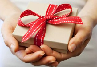 Εορτολόγιο: Ποιοι γιορτάζουν σήμερα, Σάββατο 28 Ιανουαρίου