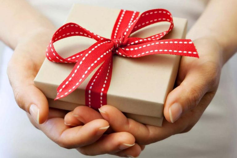 Εορτολόγιο: Ποιοι γιορτάζουν σήμερα, Σάββατο 28 Ιανουαρίου