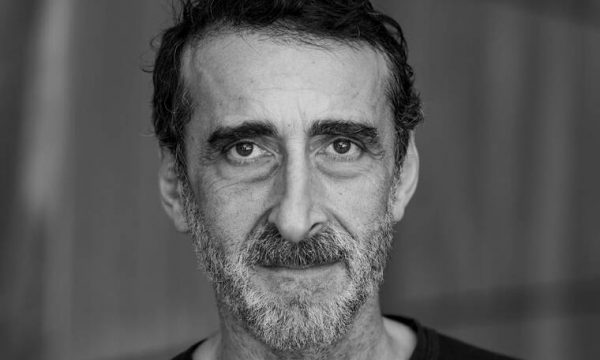 Μαύρο Ρόδο: Ο Δρόσος Σκώτης μιλά για τον ρόλο του MEGA Καλημέρα