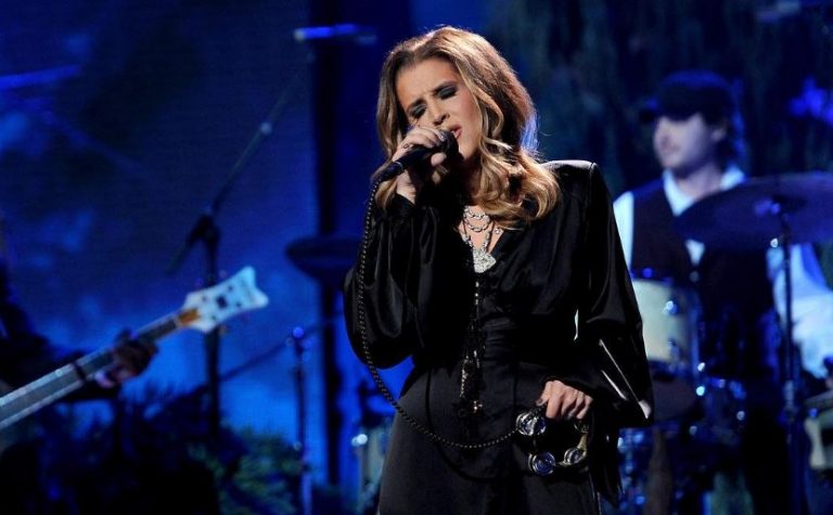 Η Λίζα Μαρί Πρίσλεϊ υπέστη καρδιακή ανακοπή: Καρδιολόγος λέει τι πρέπει να προσέχουν οι γυναίκες μεταξύ 40-60