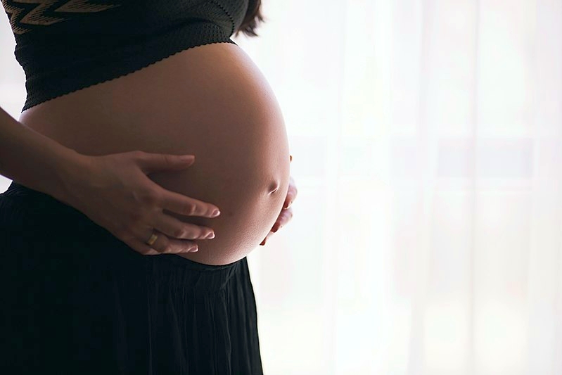 Κοροναϊός: Αυξάνει τον κίνδυνο θανάτου της εγκύου σε οποιοδήποτε στάδιο της κύησης - Αναγκαίος ο εμβολιασμός