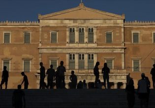 Σε προεκλογική περίοδο με… μνημονιακό σύνδρομο