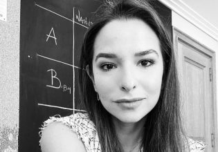 Δύσκολες ώρες για την Εριέττα Κούρκουλου – Πώς αποχαιρέτησε την γιαγιά της