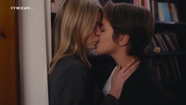 Αγγελική Κιντώνη: Ποια είναι η «Αλκμήνη» που έδωσε το πρώτο λεσβιακό φιλί στη «Γη της Ελιάς»