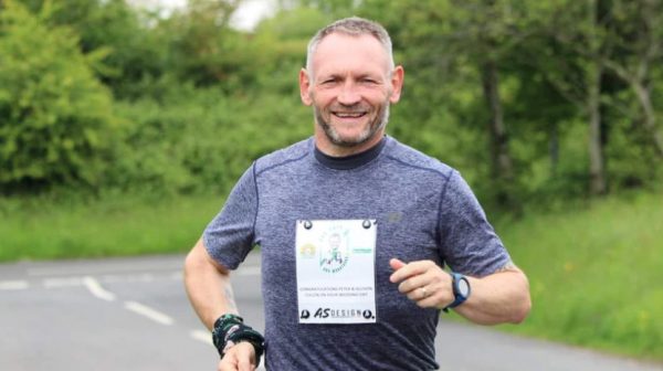 Βρετανία: Ένας 53χρονος έτρεξε 365 μαραθώνιους σε 365 ημέρες για φιλανθρωπικό σκοπό