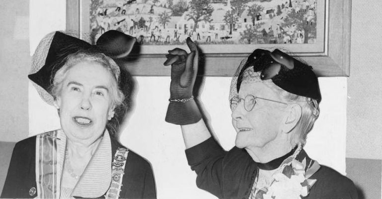 Grandma Moses: Η γυναίκα που ξεκίνησε να ζωγραφίζει στα 77 της και έγινε σπουδαία