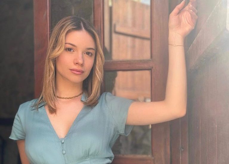 Η Γη της Ελιάς – Spoiler: Η πρώην σύντροφος της Αλκμήνης φτάνει στη Μάνη και το μυστικό αποκαλύπτεται