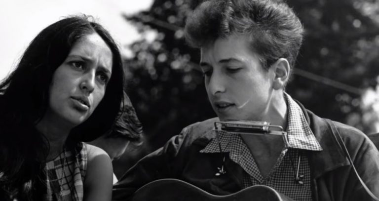 Το τραγικό ειδύλλιο της Τζόαν Μπαέζ και του Μπομπ Ντίλαν – «Ήμουν τρελή για αυτόν»