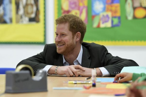 Πρίγκιπας Χάρι: Χρυσές πωλήσεις το «Spare» – Διεκδικεί μια θέση στα best seller όλων των εποχών