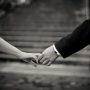 Έρευνα: Πόσα χρήματα… απαιτούν τα ζευγάρια για να προχωρήσουν σε σοβαρή σχέση