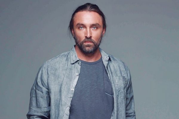 Ιβάν Σβιτάιλο: Σοβαρό τροχαίο για τον ηθοποιό – Αναποδογύρισε το αυτοκίνητό του