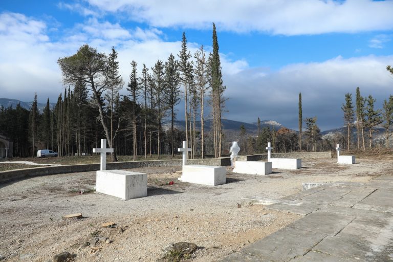 Από τα πρωτόκολλα και το τελετουργικό, στην ουσία που αξίζει να συζητήσουμε για το Τατόι