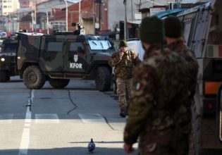 Κόσοβο: Νέα διαδήλωση διαμαρτυρίας – Η KFOR απέρριψε το αίτημα για στρατιωτική παρουσία της Σερβίας