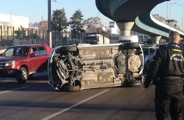 Περιφέρεια Αττικής: Γερανός οδικής βοήθειας για τα τροχαία στη λεωφόρο Κηφισού