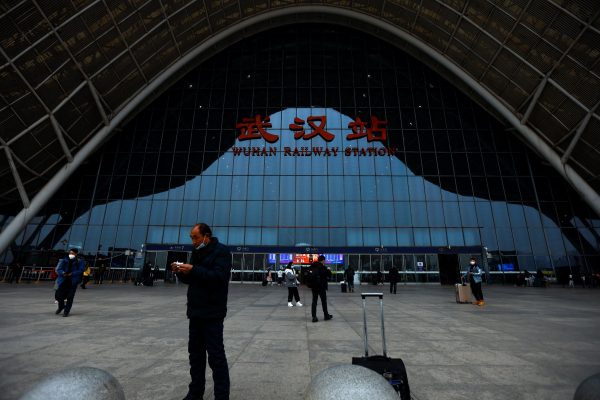 Κοροναϊός: Τεστ για ταξιδιώτες από Κίνα φέρνει το «τσουνάμι» κρουσμάτων