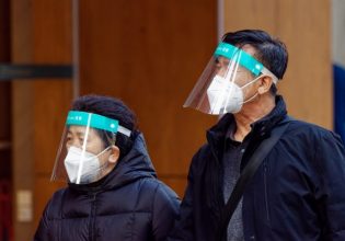 Κίνα: Η κυβέρνηση θα αυξήσει τις δαπάνες για πρόληψη και θεραπεία της COVID-19