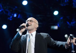 Φιλ Κόλινς: Γίνεται 72 και η κόρη του εύχεται με φωτογραφίες από το παρελθόν