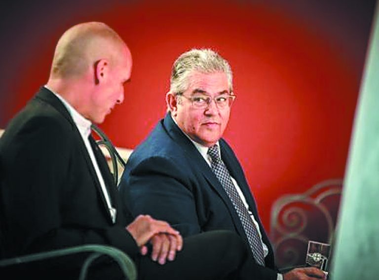 ΚΚΕ – ΜέΡΑ 25: Από διαφορετικές κατευθύνσεις στον δρόμο των εκλογών