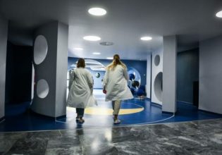 Υποπαραλλαγή «Kraken»: Γιατί ανησυχούν οι επιστήμονες – Τι ισχύει για εμβόλια και επαναμολύνσεις