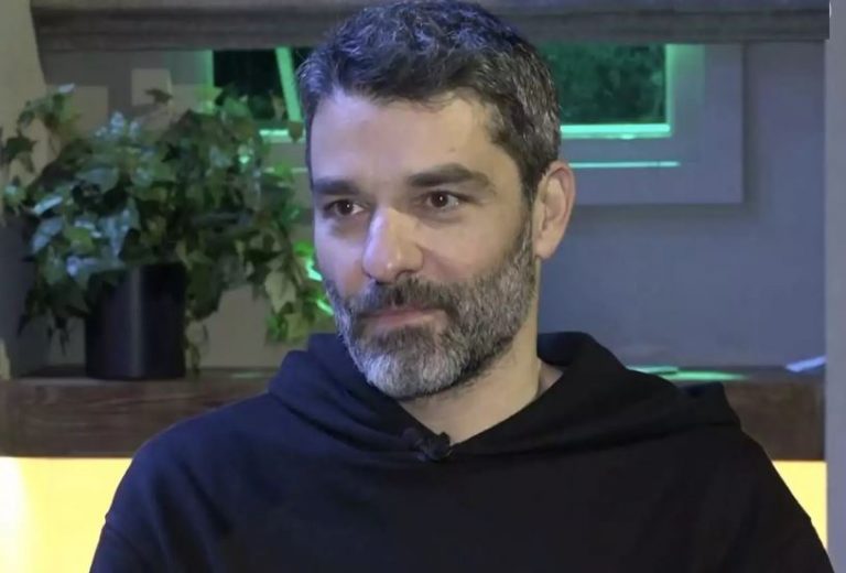 Πέτρος Λαγούτης: «Μια φορά έψαξα κινητό και δεν μου άρεσε αυτό που βρήκα»