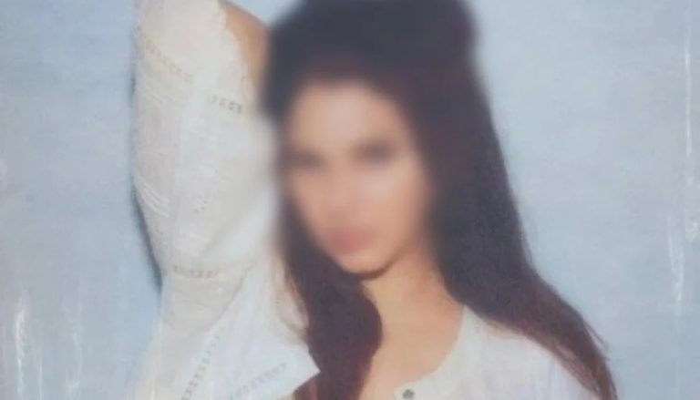 Λάνα Ντελ Ρέι: Ποζάρει χωρίς εσώρουχο για το εξώφυλλο του νέου της άλμπουμ