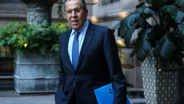 Σεργκέι Λαβρόφ: Η Ρωσία θα κάνει ό,τι μπορεί για να «συνέλθουν» το ΝΑΤΟ και η  ΕΕ