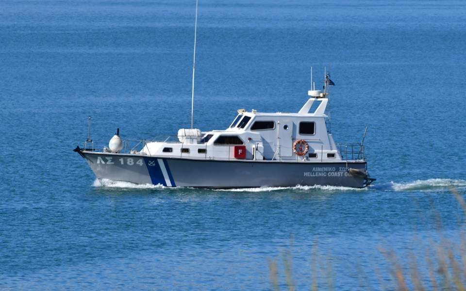 Θεσσαλονίκη: Δύο άτομα εντοπίστηκαν στη θάλασσα - Ένας νεκρός
