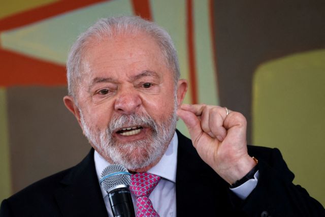 Βραζιλία: Ο Λούλα αποπέμπει τον αρχηγό του στρατού, σύμφωνα με ΜΜΕ