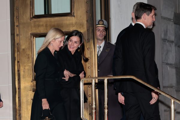 Βασίλισσα Λετίθια – Μαρί Σαντάλ: Έβαλαν τέλος στην κόντρα τους – Αγκαζέ σε δείπνο στην Αθήνα