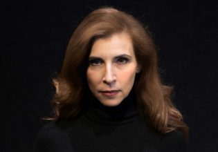 Μαρία Παπαλάμπρου στο in: Οι καλύτερες ψυχαναλύτριες είναι οι κολλητές μου