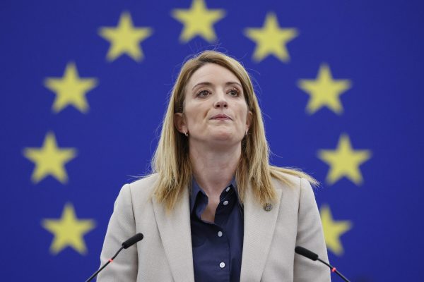 «Η κυρία του κρασιού»: Τα χρυσά δώρα στη Μέτσολα και το «βακχικό» συμπόσιο στη Βουργουνδία