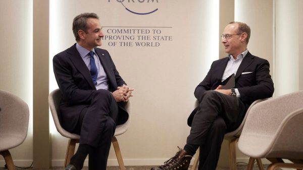 Μητσοτάκης: «Εχουμε μάχη μεταξύ λαϊκισμού και κοινής λογικής»