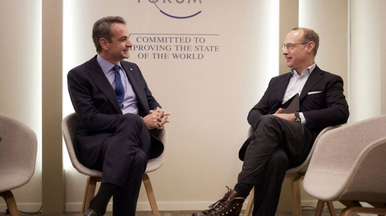 Μητσοτάκης: «Εχουμε μάχη μεταξύ λαϊκισμού και κοινής λογικής»