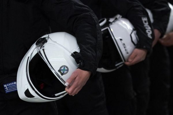 ΕΛ.ΑΣ: Ποιοι αξιωματικοί αποστρατεύονται και ποιοι παραμένουν