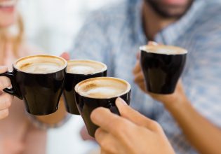 Γιατί δεν πρέπει ποτέ να φτιάχνετε καφέ στην κουζίνα της δουλειάς σας