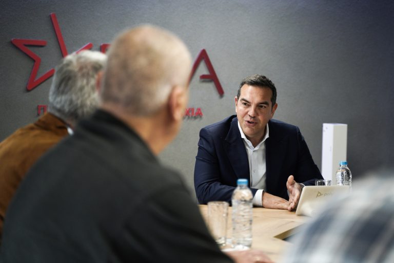 Αλέξης Τσίπρας: «Αφήνει ένα πρόβλημα να μετατρέπεται σε κρίση»
