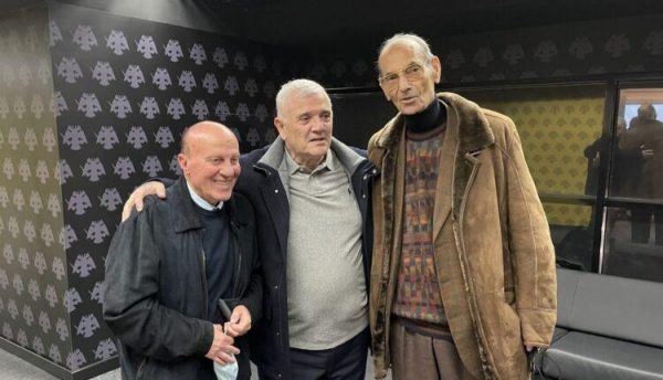 Μυθικές ατάκες Μελισσανίδη σε Αντωνιάδη-Δομάζο: «Ρολς Ρόις είσαι Μιμάκο, τώρα μπαίνεις, παίζεις και θα σε πουλήσω»