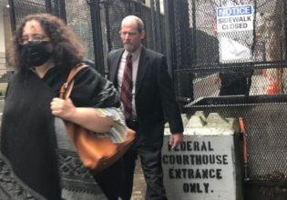 Όρεγκον: Δικηγόρος εξαπάτησε πελάτες αποσπώντας 3,8 εκατ. δολάρια – Τα ξόδεψε σε σαφάρι και σε θέρετρο γυμνιστών