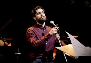 Παναγιώτης Λάμπουρας: Μια μυσταγωγία με κυρίαρχο το βιολί στο six d.o.g.s