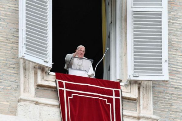 Πάπας Φραγκίσκος: «Tα κακόβουλα σχόλια  είναι θανατηφόρο όπλο»