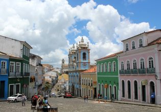 Σαλβαδόρ: Η αφανής πρωτεύουσα της ευτυχίας στη Βραζιλία