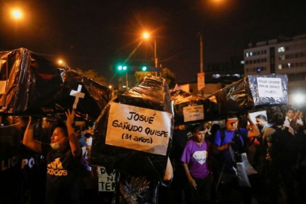Περού: Εισαγγελική έρευνα για τους θανάτους διαδηλωτών – Παραιτήσεις υπουργών