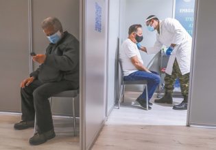 Κοροναϊός: Συστάσεις για εμβολιασμούς και χρήση μάσκας