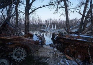 ΕΕ: Ευρωπαϊκή άμυνα – Πώς ο πόλεμος στην Ουκρανία άλλαξε τα πάντα, αλλά και τίποτα