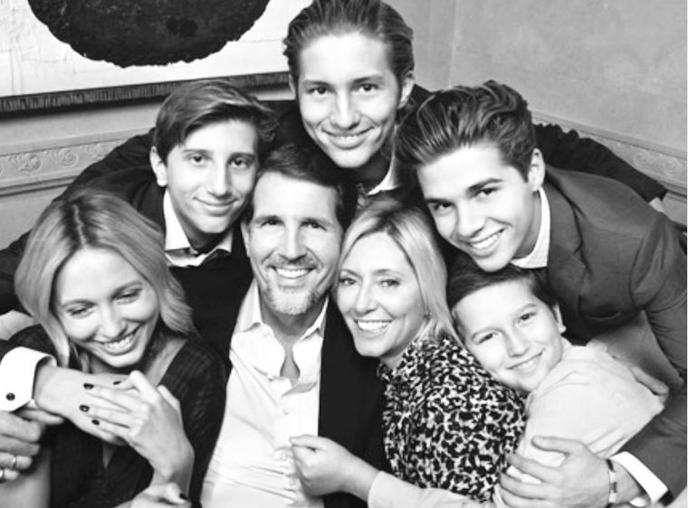 Τέως βασιλιά Κωνσταντίνου: Η χλιδάτη ζωή των εγγονιών του