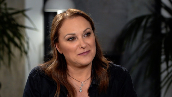 Ρένια Λουιζίδου: «Σοκάρομαι όταν βλέπω τα τηλεοπτικά παιδιά μου να έχουν μεγαλώσει τόσο»