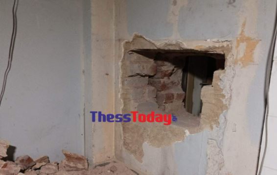 Θεσσαλονίκη: Διέρρηξαν κοσμηματοπωλείο ανοίγοντας τρύπα σε διπλανό κτίριο